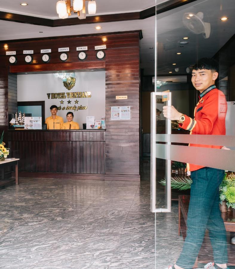 V Hotel Vientiane Exteriör bild