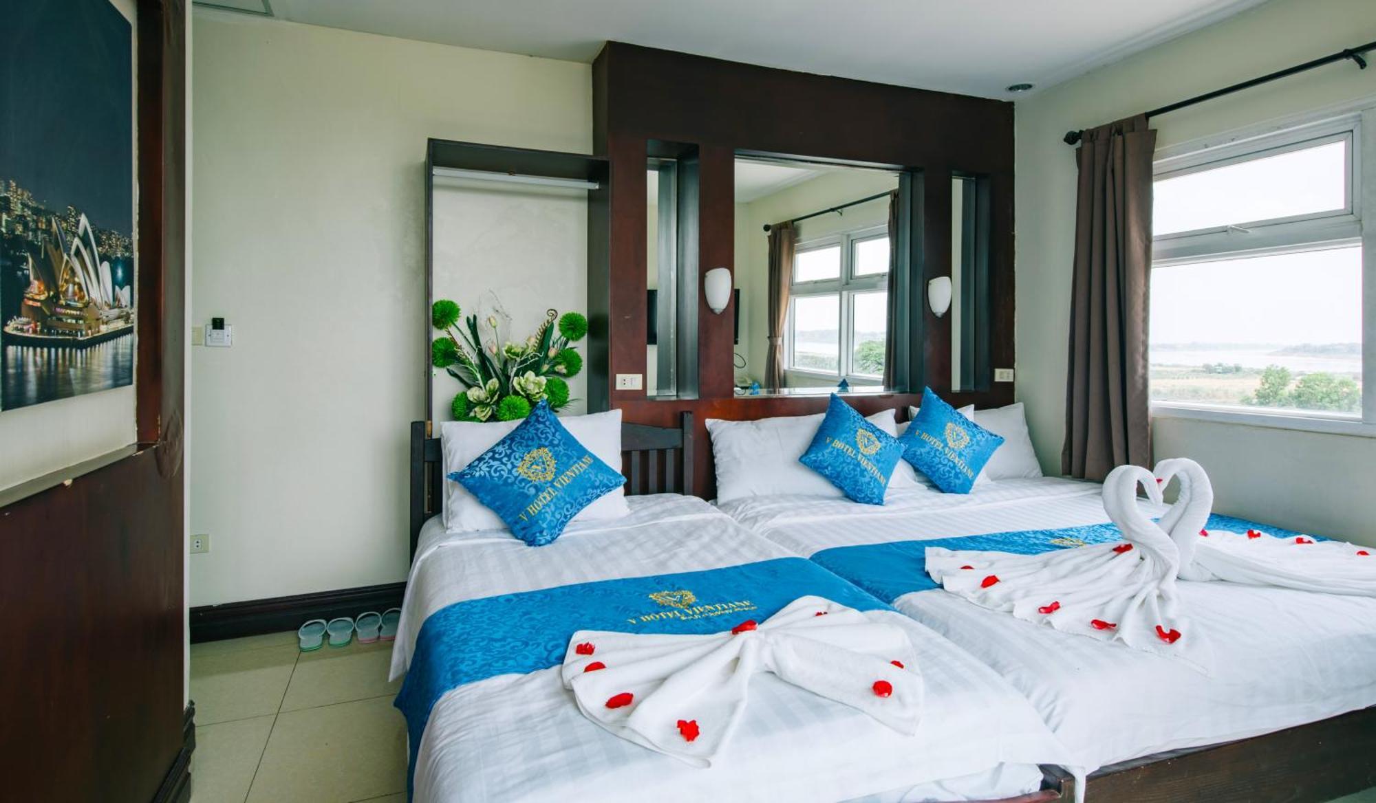 V Hotel Vientiane Exteriör bild