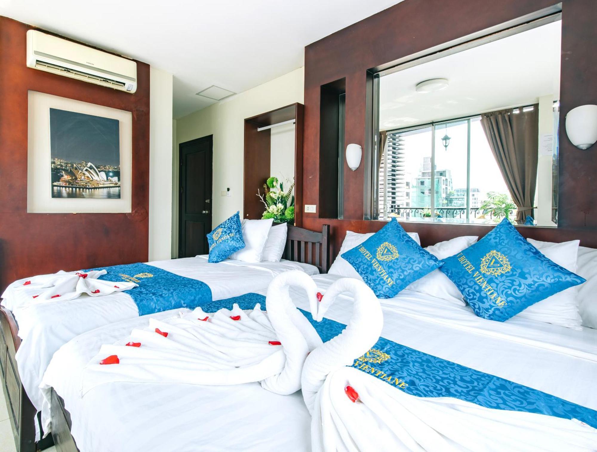 V Hotel Vientiane Exteriör bild